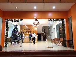Hoa Binh Tam Dao Hotel