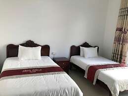 Hoa Binh Tam Dao Hotel