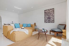 Panoramic Flat in Casares M56