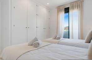 Panoramic Flat in Casares M56