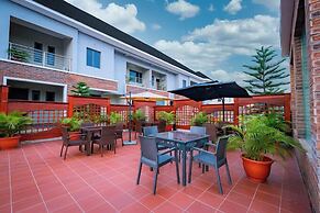 D'Stolz Villa and Hospitality