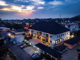 D'Stolz Villa and Hospitality