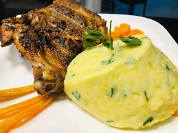 D'Stolz Villa and Hospitality