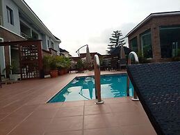 D'Stolz Villa and Hospitality