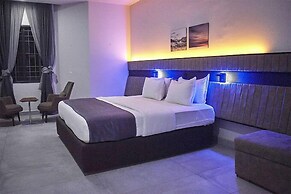 D'Stolz Villa and Hospitality