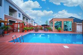 D'Stolz Villa and Hospitality