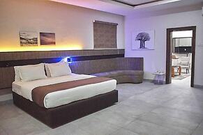 D'Stolz Villa and Hospitality