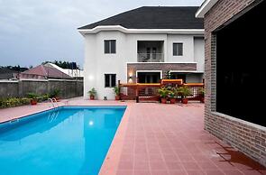 D'Stolz Villa and Hospitality