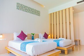 Alhambra Pool Villas & Pool Access Rooms