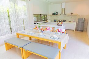 Alhambra Pool Villas & Pool Access Rooms