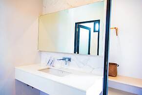 Alhambra Pool Villas & Pool Access Rooms