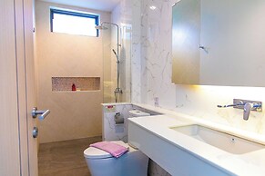 Alhambra Pool Villas & Pool Access Rooms