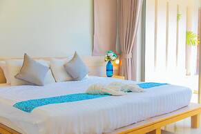 Alhambra Pool Villas & Pool Access Rooms