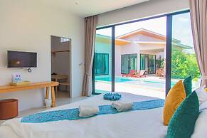Alhambra Pool Villas & Pool Access Rooms