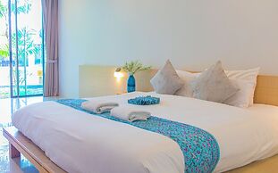 Alhambra Pool Villas & Pool Access Rooms