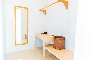 Alhambra Pool Villas & Pool Access Rooms