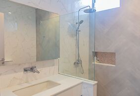 Alhambra Pool Villas & Pool Access Rooms