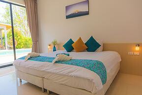 Alhambra Pool Villas & Pool Access Rooms