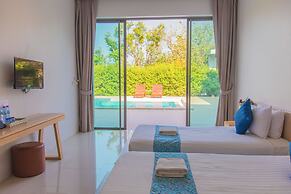 Alhambra Pool Villas & Pool Access Rooms