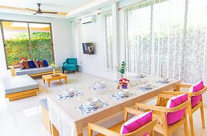 Alhambra Pool Villas & Pool Access Rooms