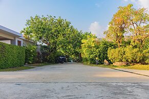 Alhambra Pool Villas & Pool Access Rooms