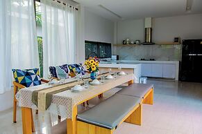 Alhambra Pool Villas & Pool Access Rooms