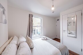 Camberwell High Spec 6-Studio Unit Block