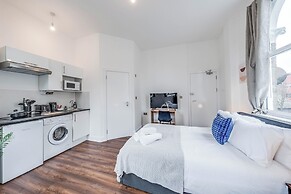 Camberwell High Spec 6-Studio Unit Block