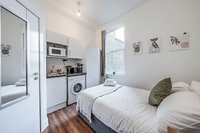 Camberwell High Spec 6-Studio Unit Block