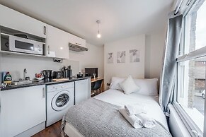 Camberwell High Spec 6-Studio Unit Block