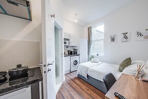 Camberwell High Spec 6-Studio Unit Block