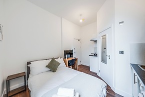 Camberwell High Spec 6-Studio Unit Block