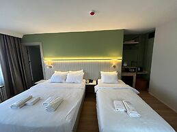 OTTO X Hotel