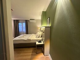 OTTO X Hotel