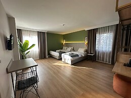 OTTO X Hotel