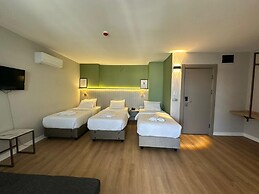 OTTO X Hotel