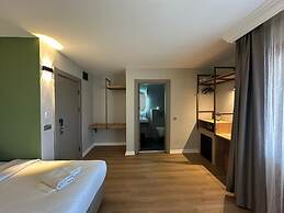 OTTO X Hotel