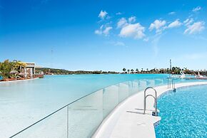 Scenic Apartment in Alcazaba Lagoon Ref M55