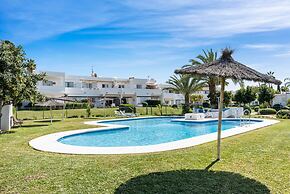 Relaxing Hideaway in Nueva Andaluc a Ref M57