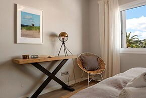 Relaxing Hideaway in Nueva Andaluc a Ref M57