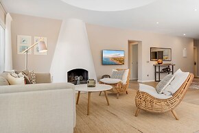 Relaxing Hideaway in Nueva Andaluc a Ref M57