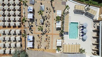 Linari Sea & Suites