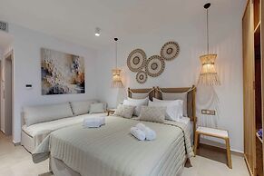 Linari Sea & Suites