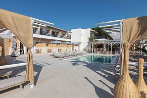 Linari Sea & Suites