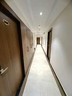 Hotel Sandal Woods
