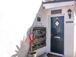 Delmonte Lodge