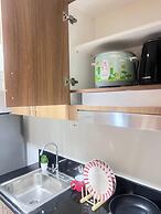 Shore 3 T2 10thflr  w Balcony Pool View