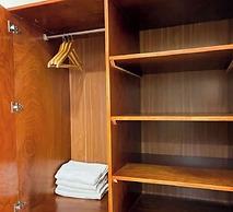 BEAR HOTEL & HOMESTAY