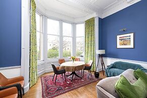 Spacious 2-Bedroom Ground Floor Flat