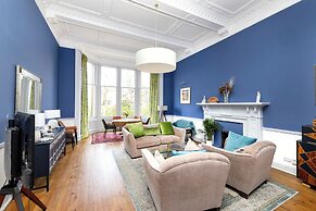 Spacious 2-Bedroom Ground Floor Flat